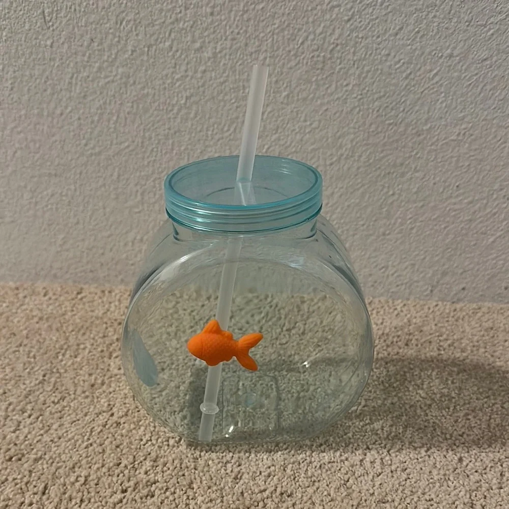 Target Brand New 40oz Aqua Fish Bowl Tumbler with Orange Fish Decor